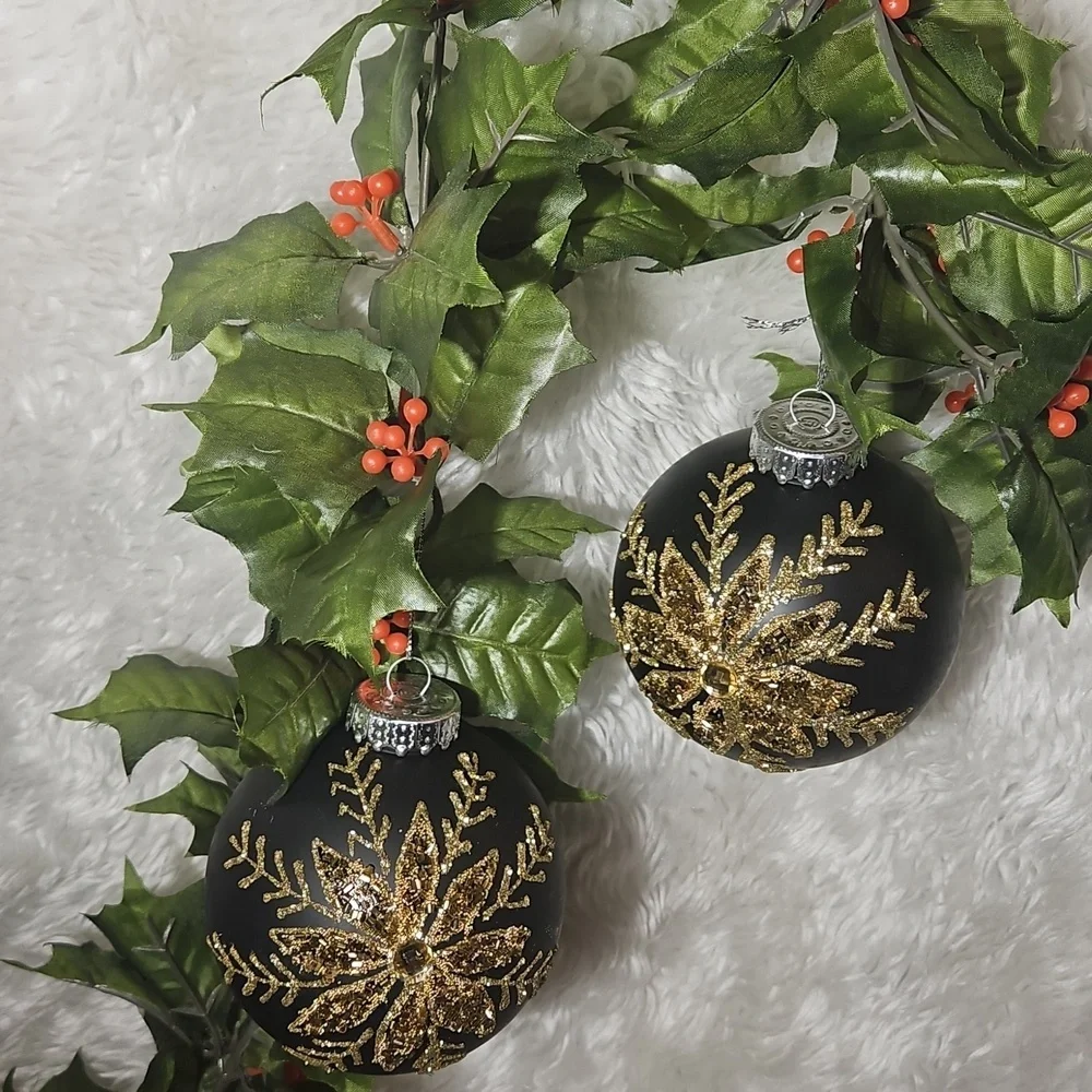 Hand Crafted Holiday Ornament Black Gold Beaded 3pc Set